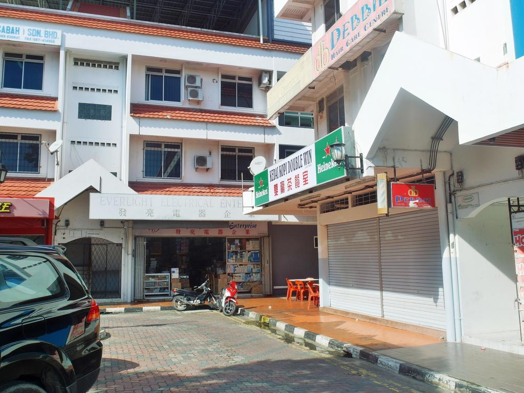 Transit Hotel Labuan Bagian luar foto