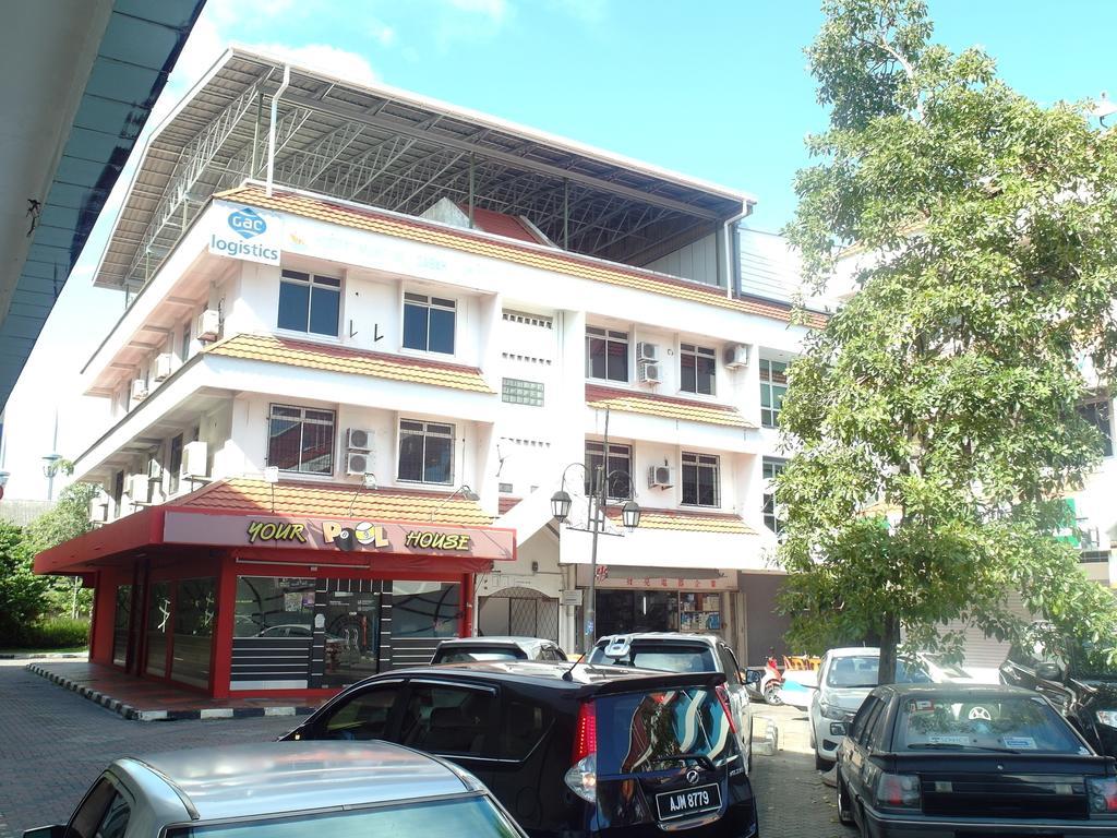 Transit Hotel Labuan Bagian luar foto